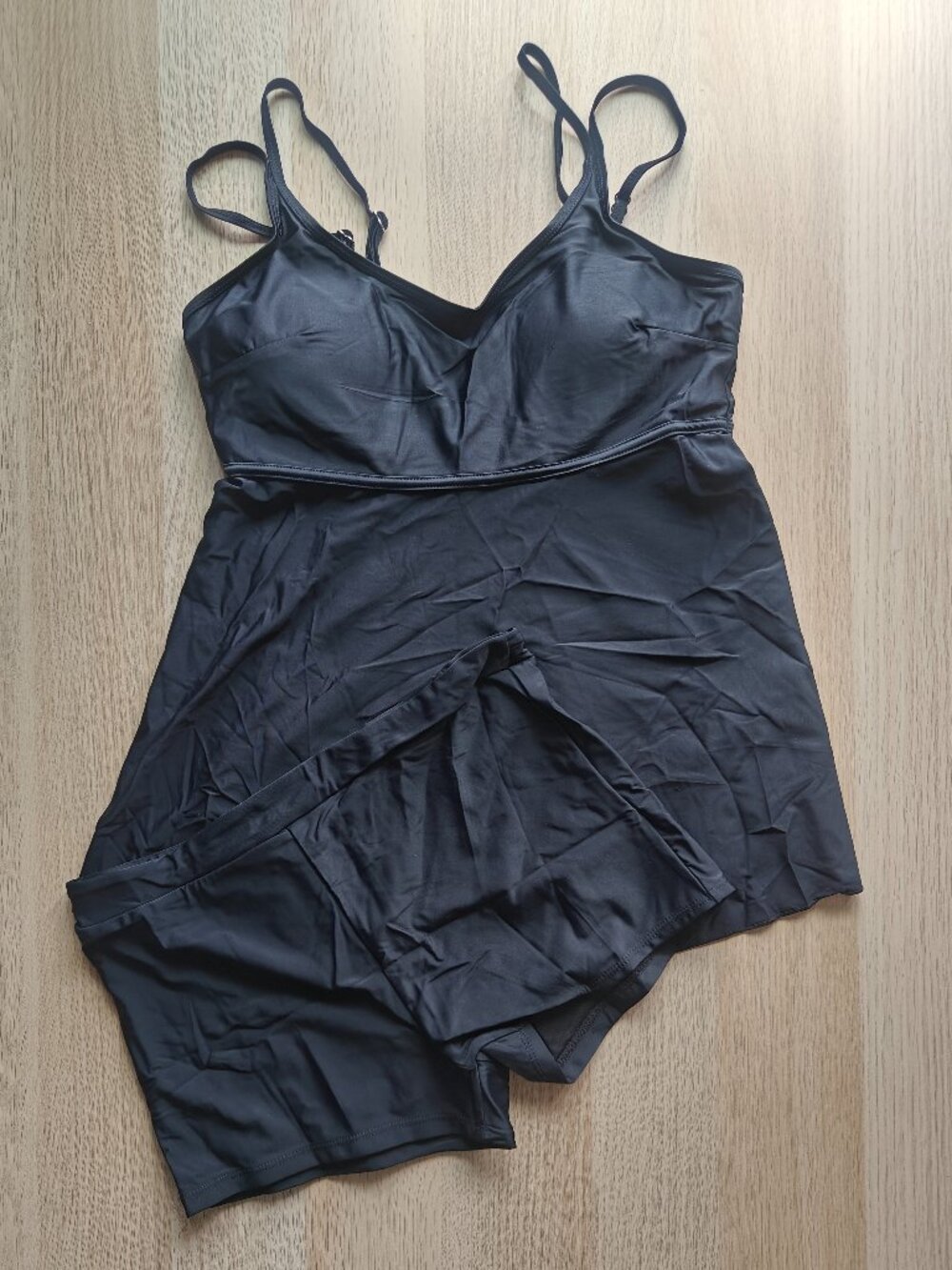 WOMEN'S TANKINI TWO PIECE SUIMSUIT WITH SHORTS (SIZE XL)